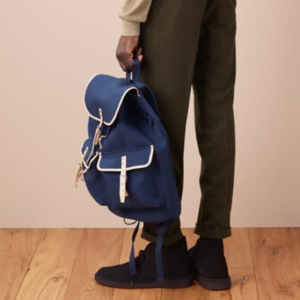 Retro style canvas backpack